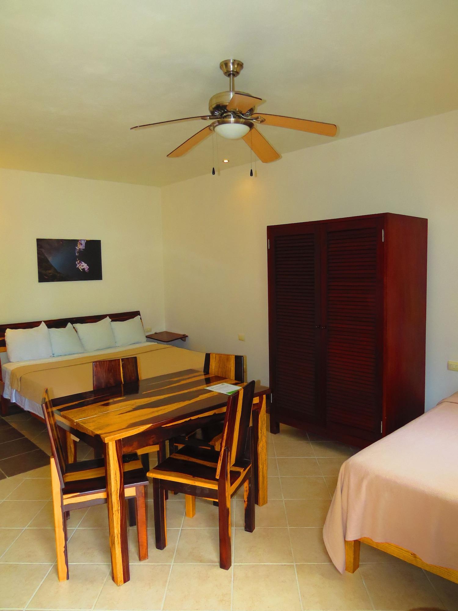טולום Xibalba Hotel Dive Center מראה חיצוני תמונה